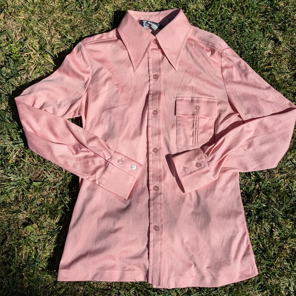 70s VTG Pink Button Up - Picture 11 of 11